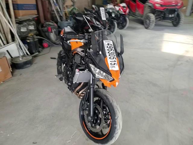 2025 Kawasaki Ex650 P VIN: ML5EXEP16SDAD7412 Lot: 49630515