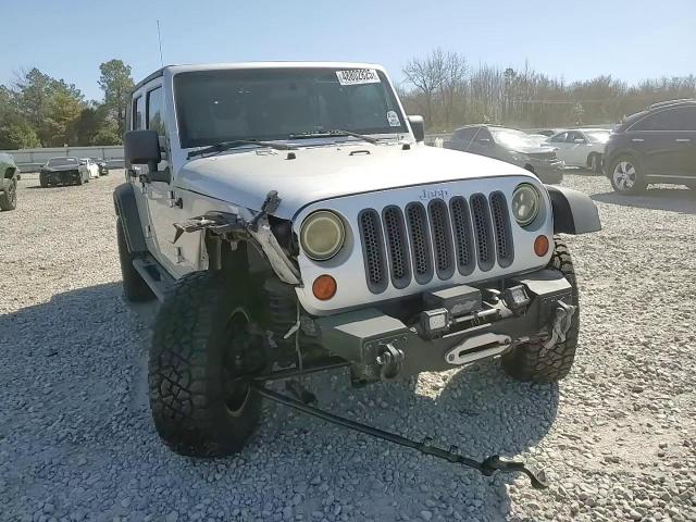 2010 Jeep Wrangler - Image 12