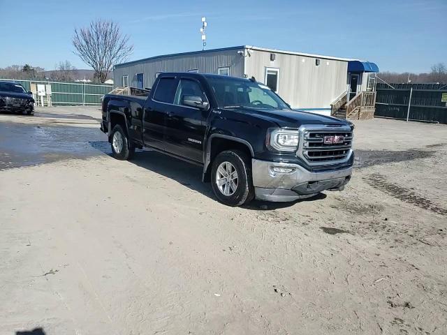 2016 GMC Sierra - Image 13