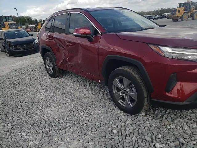 2023 Toyota RAV 4 - Image 11
