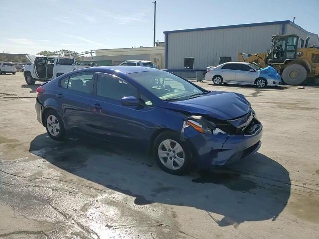 2018 Kia Forte - Image 13