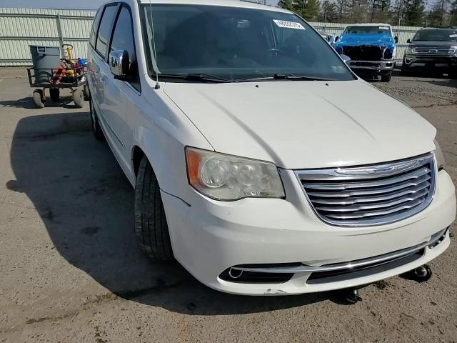 2011 Chrysler Town & Country - Image 12