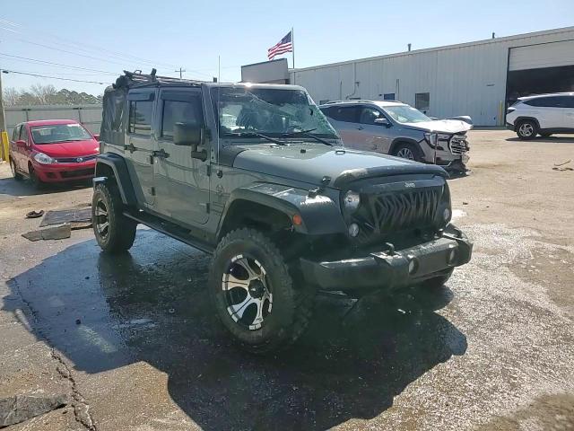 2014 Jeep Wrangler - Image 16