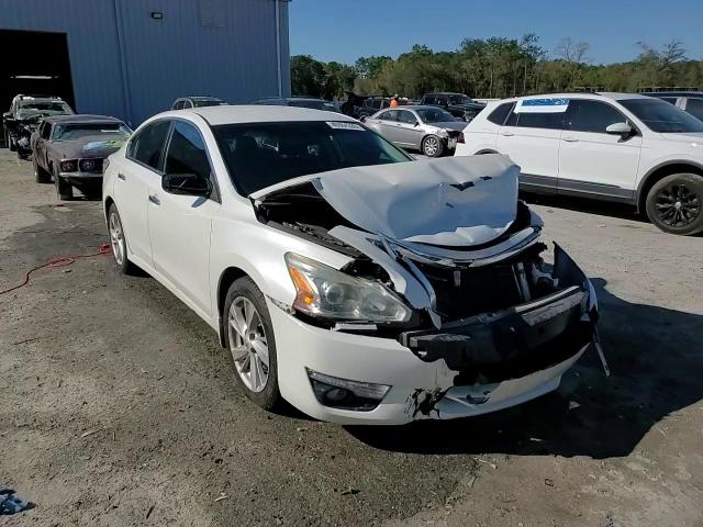 2015 Nissan Altima - Image 13