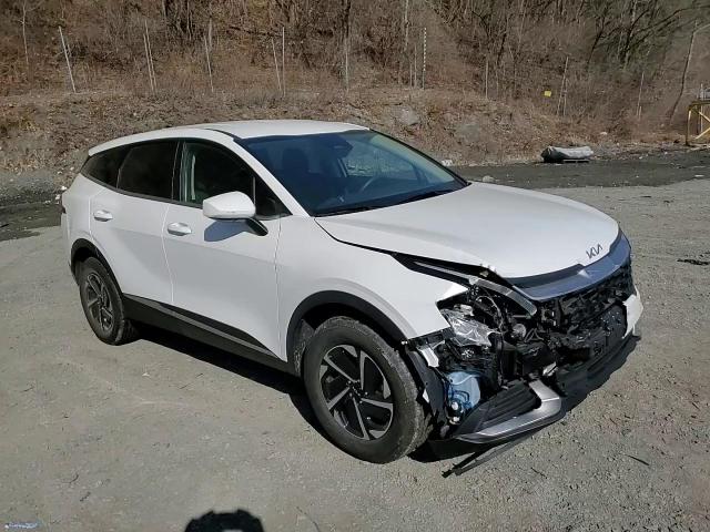2023 Kia Sportage - Image 11