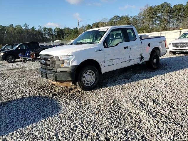 2015 Ford F-150 - Image 13