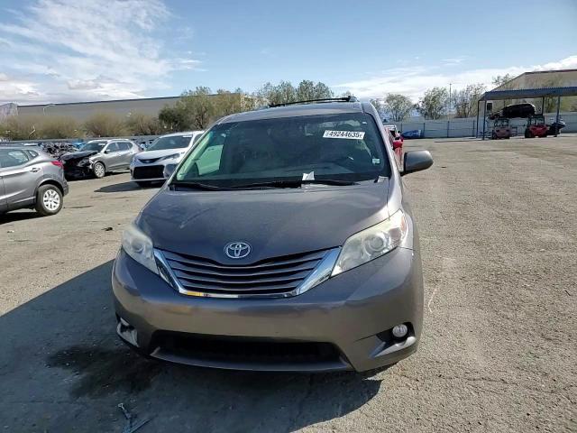 2016 Toyota Sienna - Image 12