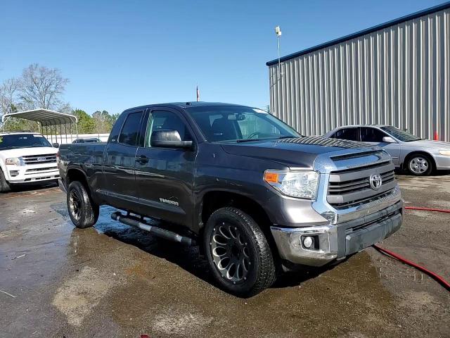 2015 Toyota Tundra - Image 13