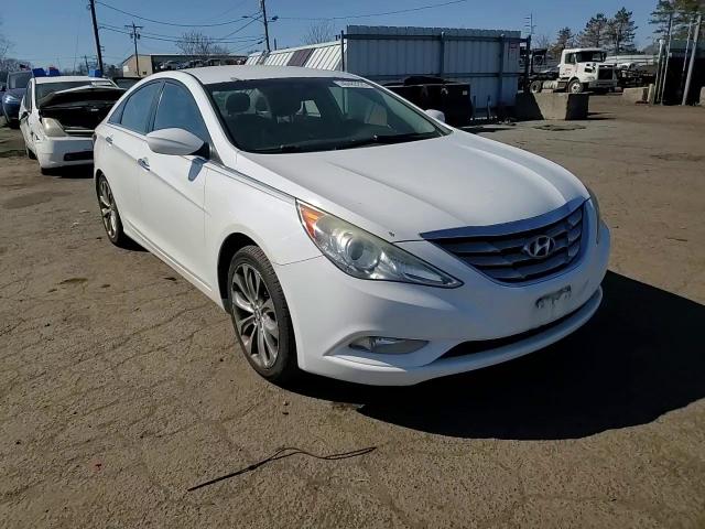 2011 Hyundai Sonata - Image 11