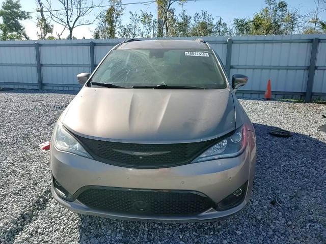 2018 Chrysler Pacifica - Image 12