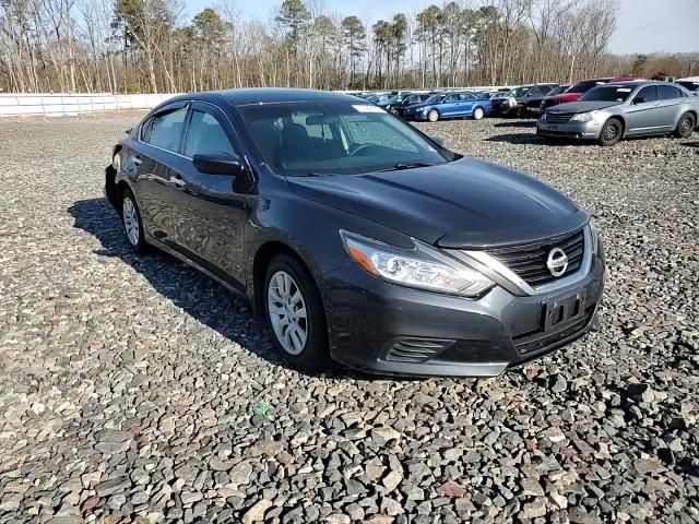 2017 Nissan Altima - Image 10