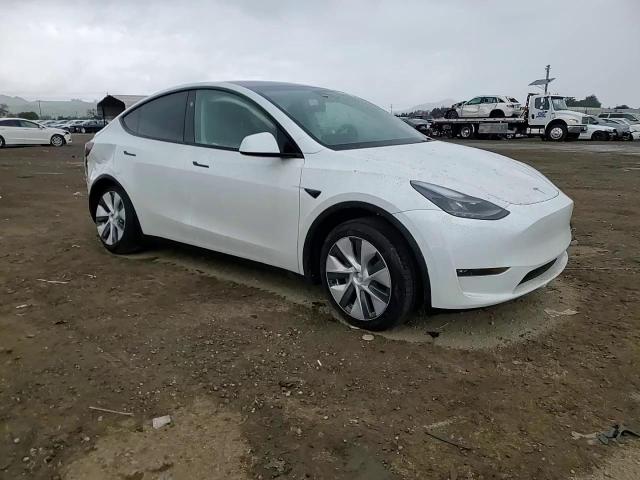 2024 Tesla Model Y VIN: 7SAYGDEE5RF075756 Lot: 48819465