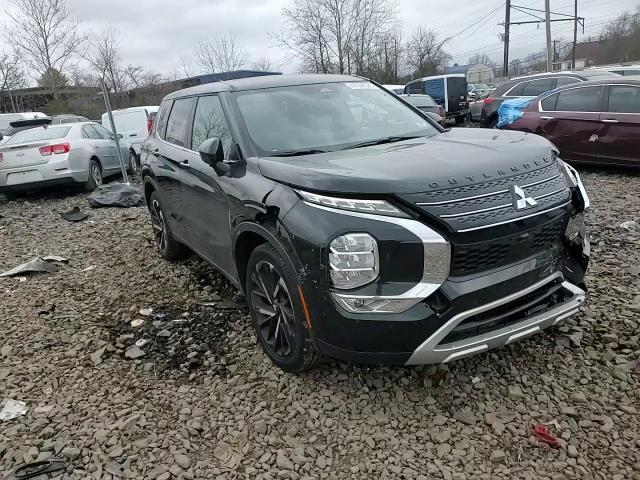 2024 Mitsubishi Outlander - Image 11
