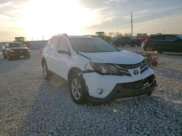 2015 Toyota RAV 4 - Image 12