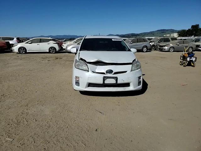 2010 Toyota Prius - Image 11