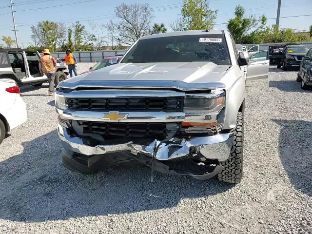 2016 Chevrolet Silverado - Image 11