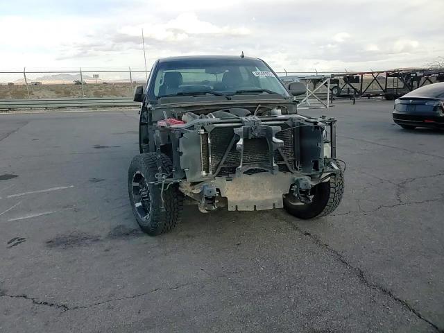 2007 Chevrolet Silverado - Image 10