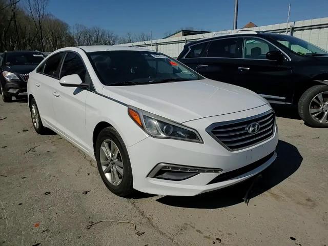 2015 Hyundai Sonata - Image 11