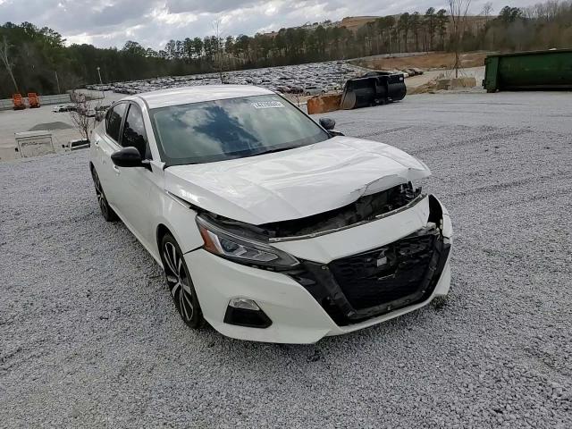 2020 Nissan Altima - Image 10