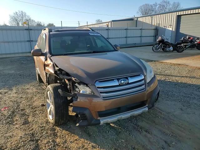 2013 Subaru Outback - Image 15