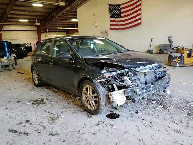 2011 Kia Forte - Image 11