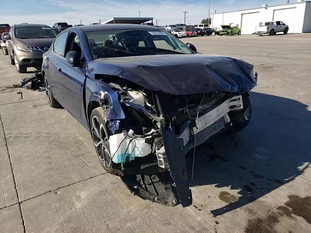 2024 Nissan Altima - Image 10