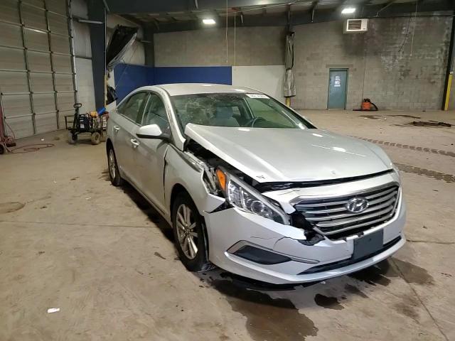 2017 Hyundai Sonata - Image 14