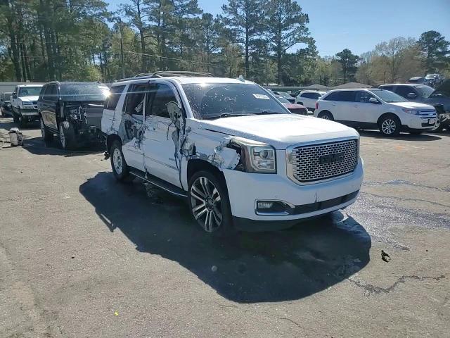 2015 GMC Yukon - Image 15
