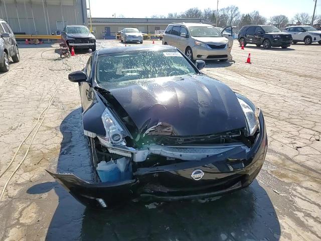 2017 Nissan 370Z - Image 14