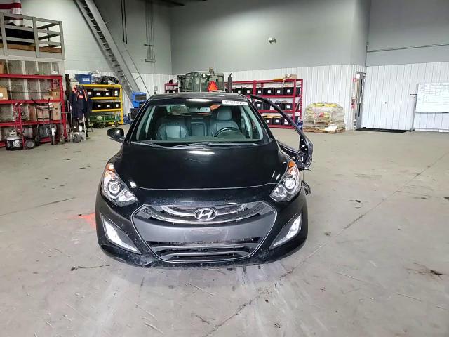 2013 Hyundai Elantra - Image 10