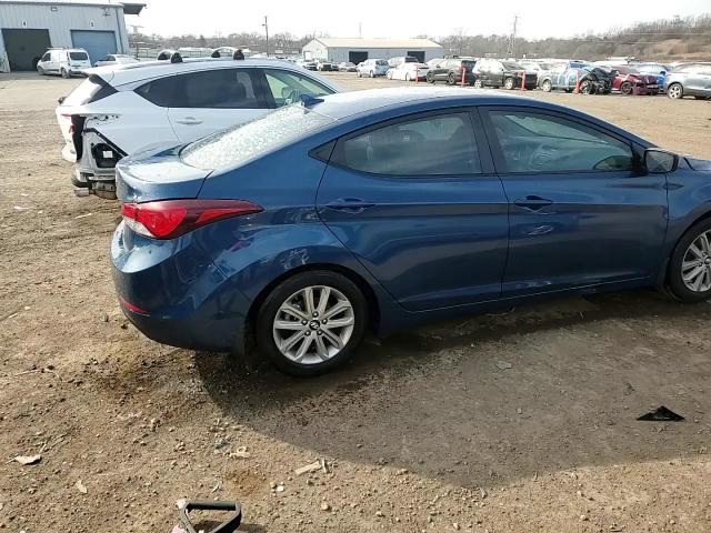 2015 Hyundai Elantra - Image 14