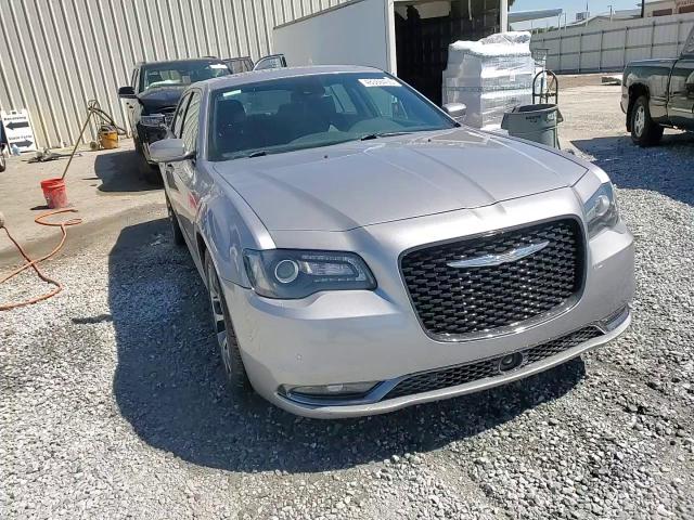 2018 Chrysler 300 - Image 14