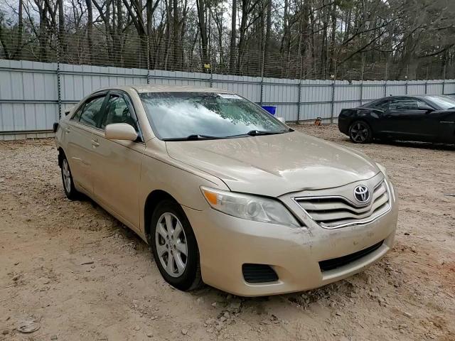 2011 Toyota Camry - Image 11