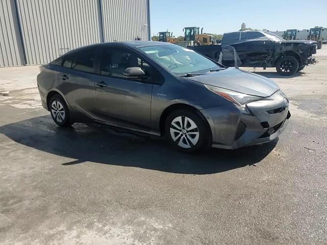 2017 Toyota Prius - Image 13