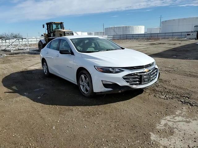 2023 Chevrolet Malibu - Image 10