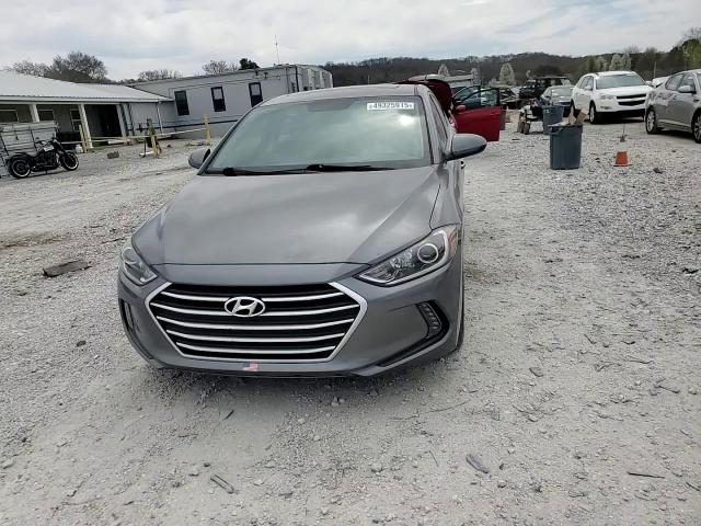 2018 Hyundai Elantra - Image 10