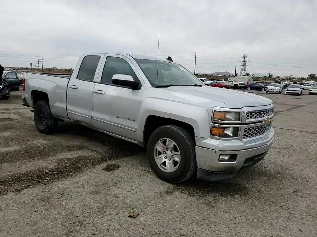 2015 Chevrolet Silverado - Image 11