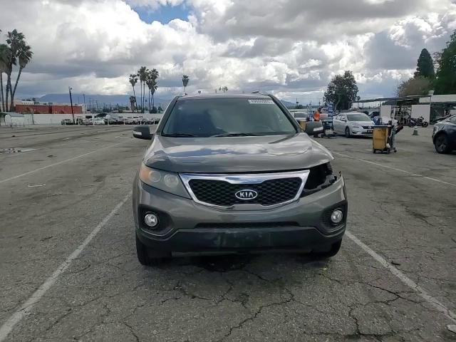 2013 Kia Sorento - Image 12