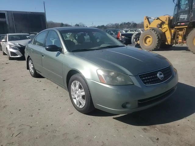 2005 Nissan Altima - Image 11