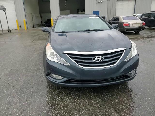 2013 Hyundai Sonata - Image 11