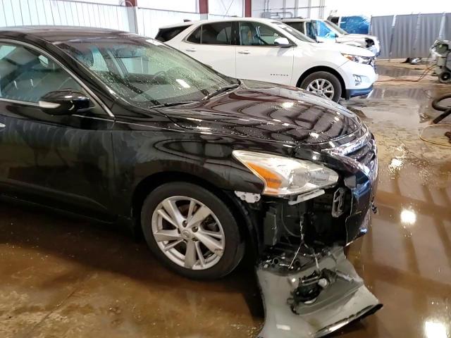 2015 Nissan Altima - Image 13