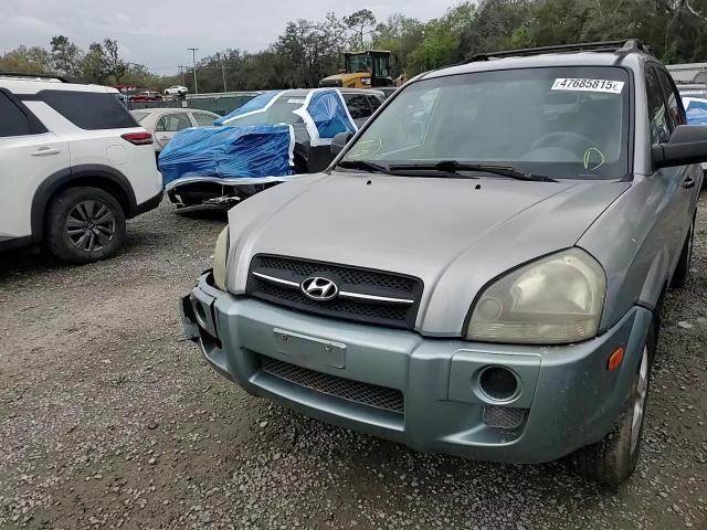 2005 Hyundai Tucson - Image 11