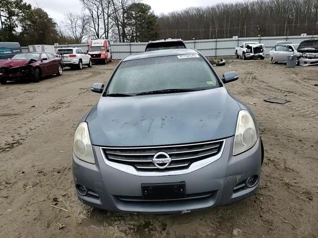 2011 Nissan Altima - Image 10