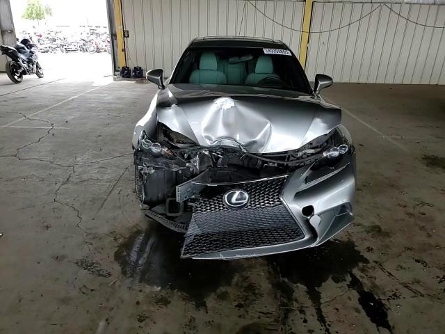 2015 Lexus IS - Image 11