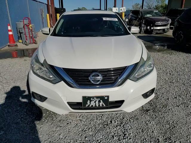 2016 Nissan Altima - Image 13