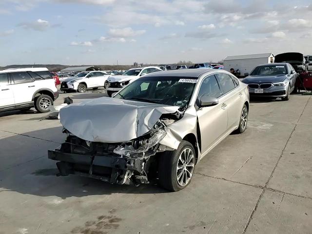 2016 Toyota Avalon - Image 14