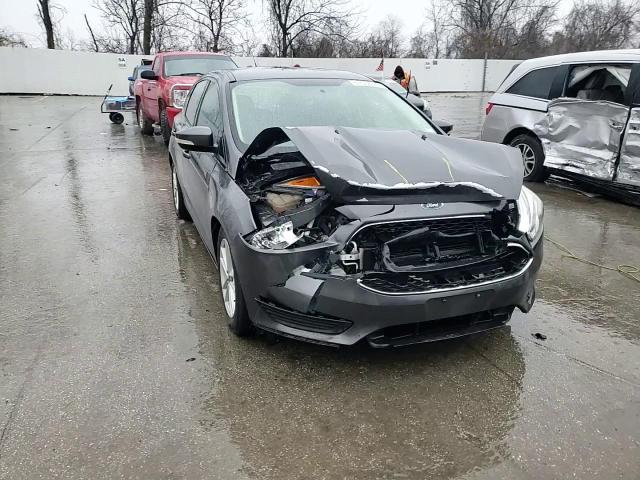 2017 Ford Focus - Image 11