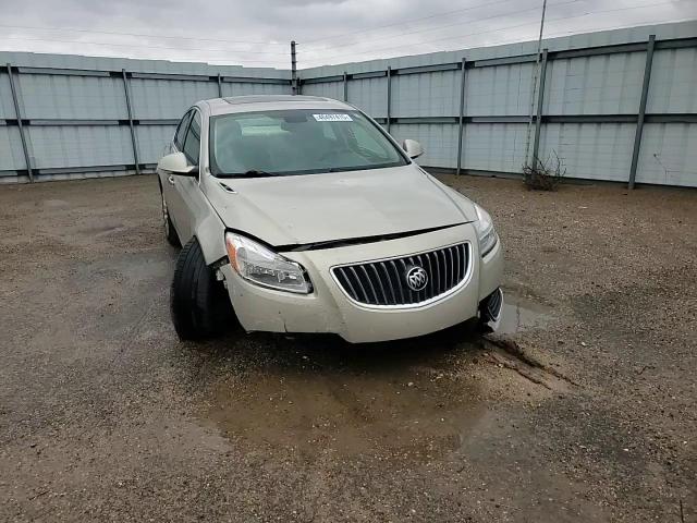 2012 Buick Regal - Image 11