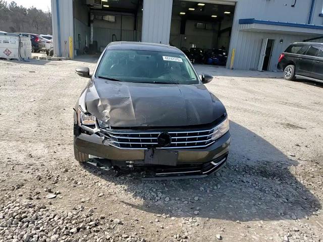 2019 Volkswagen Passat - Image 13