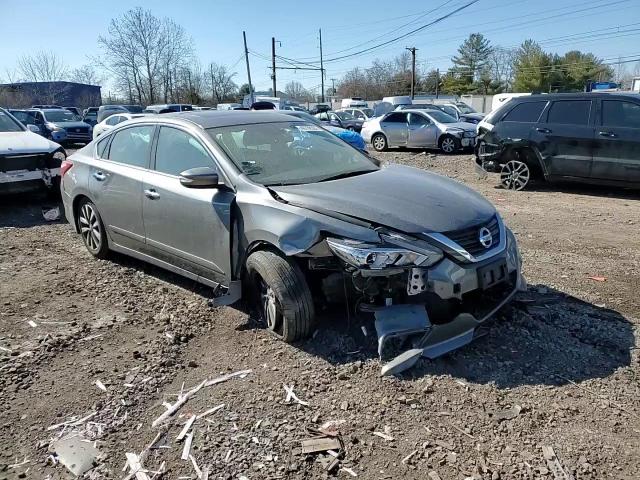 2016 Nissan Altima - Image 11
